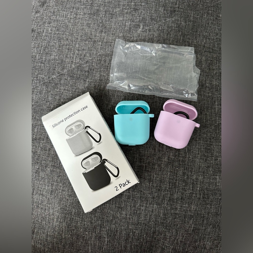 Brand new 2 in 1 airpods cases